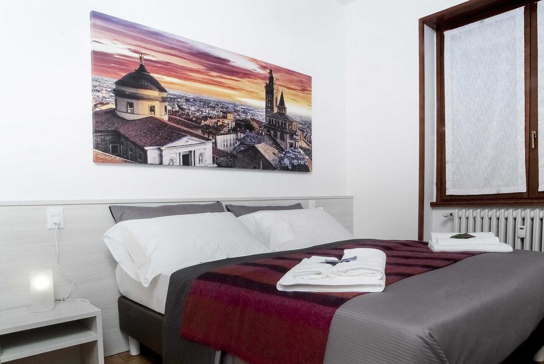 Citywalls Guest House Bergamo Exteriör bild